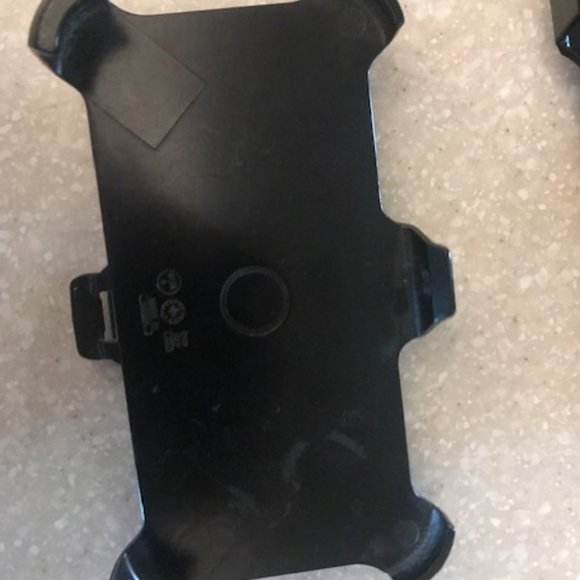 Cell Phone Accessories Bundle - Picture 8 of 13